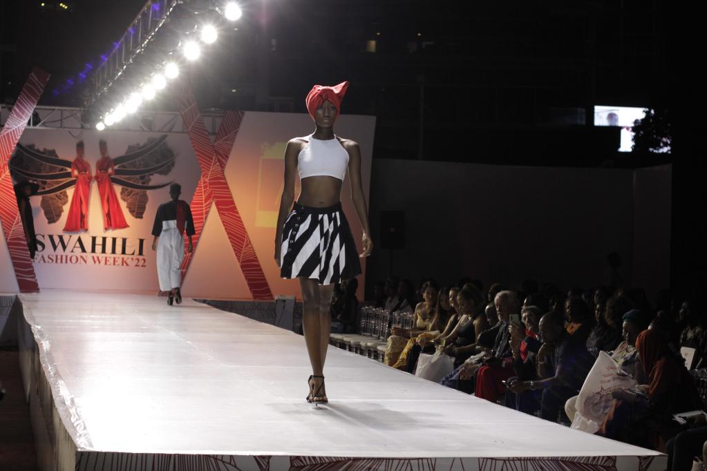 A model presents a creation during the Swahili Fashion Week in Dar es Salaam, Tanzania on Dec. 2, 2022.