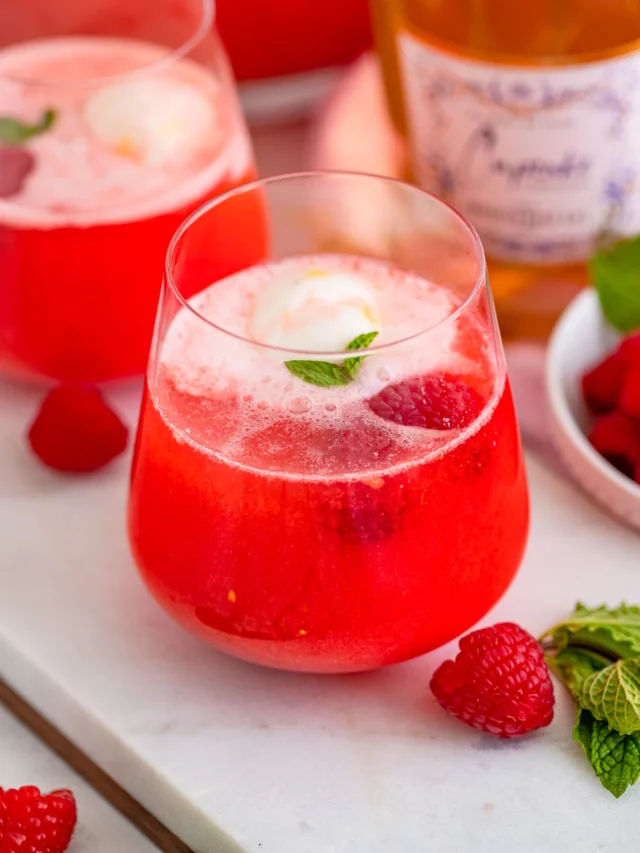 Homemade Love Potion. Photo Credit: thissillygirlskitchen.com