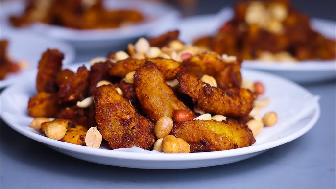 Kelewele served with groundnut. Photo Credit: Kwankyewaa's Kitchen/YouTube