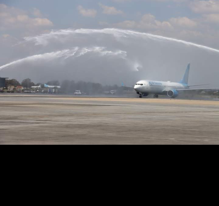 "Seamless travel is back! Fly direct with Air Tanzania. 🛫🇹🇿🇿🇦 #DarToJoburg"
📸 Credits: Airports Company SA