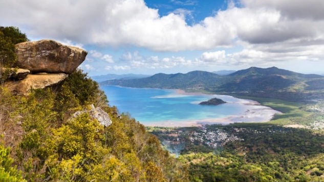 "Majestic Mount Choungui: A natural sentinel standing tall in Mayotte, offering breathtaking panoramic views of the Indian Ocean and lush island landscapes." 📸 Credit: lesdeuxpiedsdehors