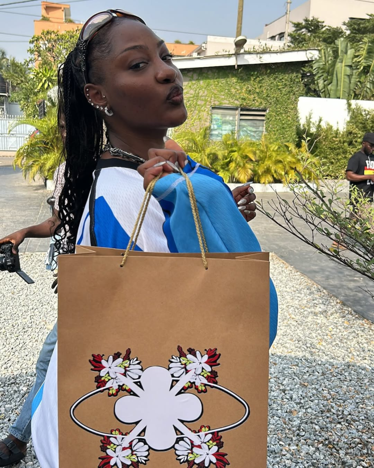 Grammy-winning Nigerian artist, Tems shops at ent. Photo Credit: Joseph Boakye Mensah