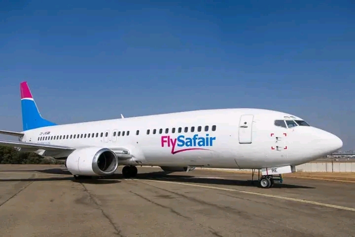 30,000 daily travellers. One looming strike. The skies over SA just got stormy. Photo-Credit: FlySafair