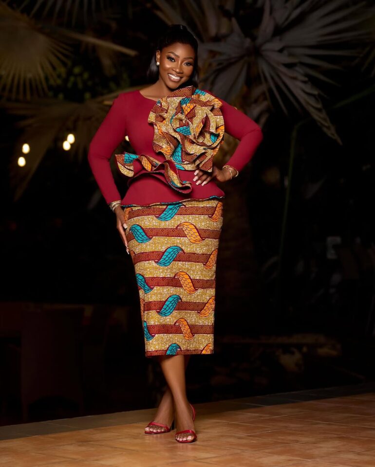 Cookie Tee. Photo Credit: FJ Studios/Instagram