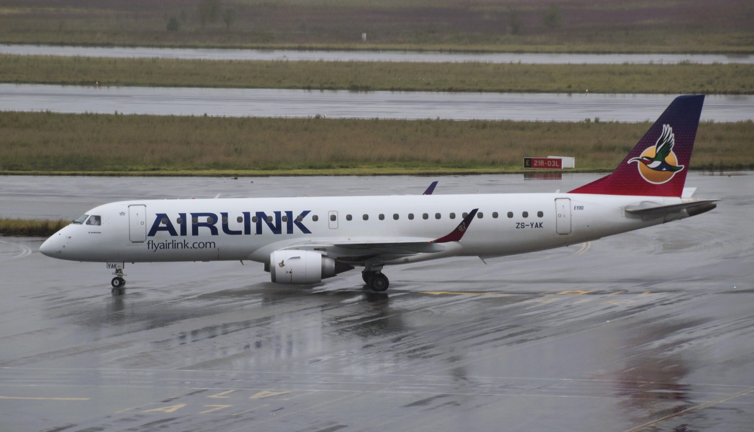 An Airlink Embraer E190 — reliability over expansion in a turbulent aviation market. Photo Credit: Airlink
