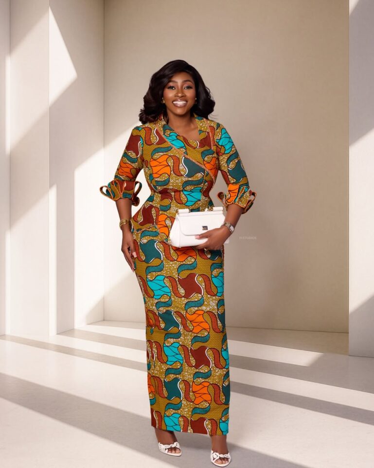 Cookie Tee. Photo Credit: FJ Studios/Instagram